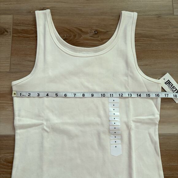 NWT Duluth Trading Co No-Yank Rib Tank in Birch sz M - Picture 4 of 5